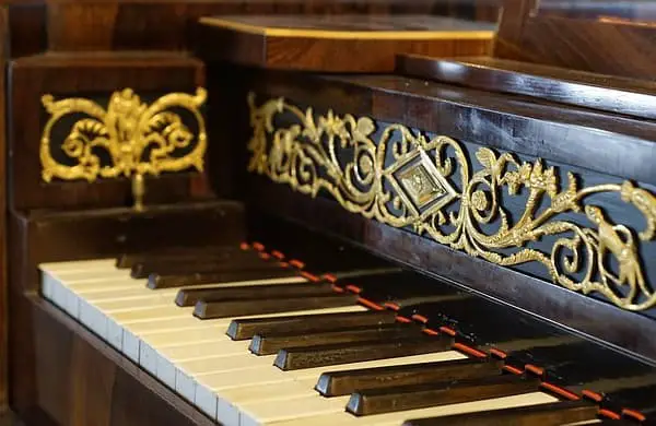 History of the piano from the19th to the 20th century. During the Romantic era the piano went through some crazy designs and developments.